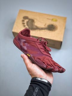 (Category: ) located in . Submitted by khai.uasneakers (Listing ID 1399044167, Image 1). Description: .
