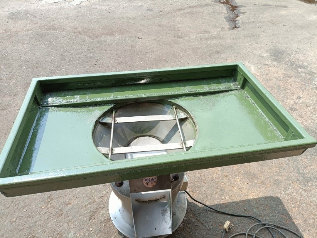 Vibrating Machine (Category: Home Improvement Tools & Accessories) located in Shah Alam. Submitted by amerly (Listing ID 1398945728, Image 3). Description: Vibrating Machine (Used) - Industrial vibrating machine - tray with circular opening - Stainless steel base - Includes power cord -Single phase - Designed for industrial use - Suitable for sorting or processing materials Self Pickup🛻🚛 Size Approximately: Full size L 38" x W 22" x H 31" Hole 