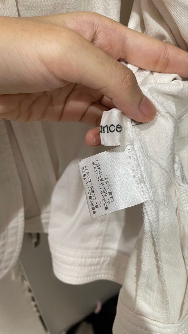 white jacket (Category: Shirts) located in Kuantan. Submitted by wonuwonuwonuuu (Listing ID 1399034086, Image 3). Description: worn once only still like new!!! can delivery!!.