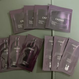 包平郵10包 sample CAUDALIE Premier Cru葡萄籽尊貴時光逆轉系列64215939817602110
