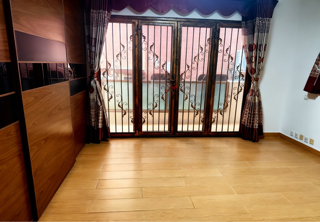 社山村1200呎下覆式返四房3廁64111340017282111