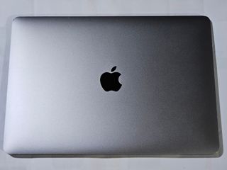 2020 Model Apple MacBook Air (Retina, 13-inch, 2020), 8+256GB, Out of Warranty, macOS 15.764215450512387110