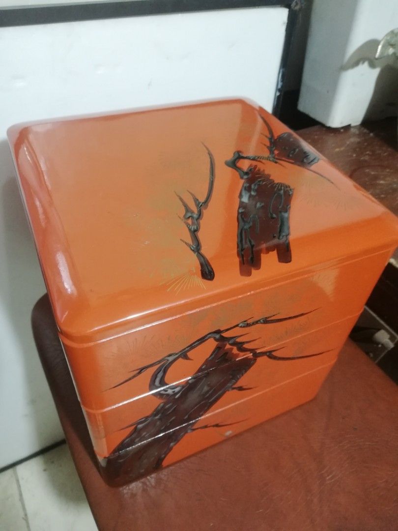 3 tiered, red lacquer ware bento box, 21cm x 21cm (Category: Food Organization & Storage) located in Paranaque City. Submitted by 4thestate.surplusan (Listing ID 1399113726, Image 2). Description: 3tiered red lacquered bento box, for food storage or other purpose, unused,still in its original box..