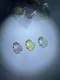 螢石金魚 通孔,$14@3個,隨機不挑64212822213890110