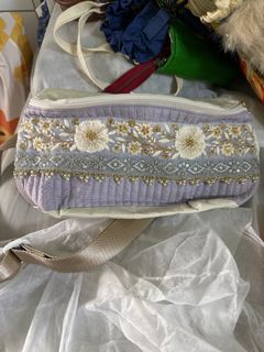 紫色刺繡手提包64209179449090110