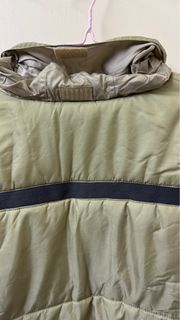 軍綠色連帽外套64210290909825110