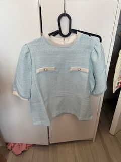 淺藍色泡泡袖上衣64210291641346110