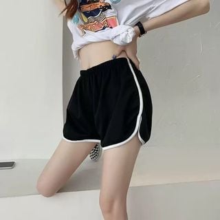 黑色運動短褲64213021506947110