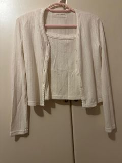 白色針織外套與背心套裝64213658764161110