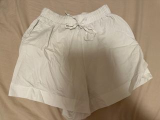 白色棉麻短褲64214073694978110