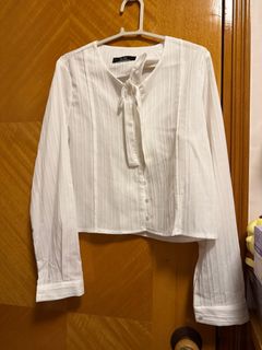 白色長袖襯衫64216902220931110