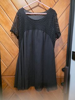 黑色網眼拼接連衣裙64217608071169110