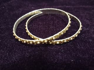 金色珠飾手鐲64218457549825110