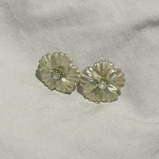 雷射花花珠光耳環64219495644546110