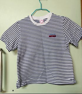 Untold Japan 藍色白色橫間上衣 上身短袖衫64212406082947110