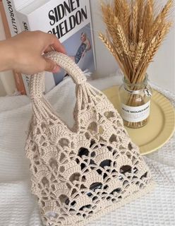 手工鉤針鏤空袋 （四色）64213440242435110