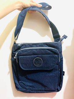 全新 深藍色斜孭袋 Crossbody Bag64210053731203110