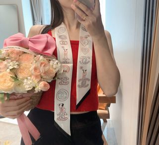 香奈兒 Twilly 小絲巾64216186279171110