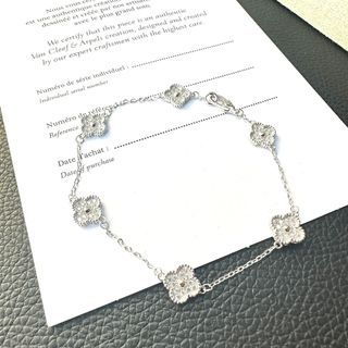 💜VanCleef&Arpels
Sweet Alhambra 手鍊 梵克雅寶 六花滿鑽 18K白金 手鏈  情人節 生日禮物 Bracelet Valentine's Day Birthday Present64213440813313110