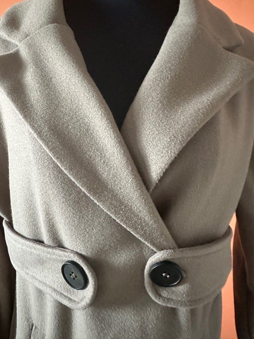 Apricot Autumn/Spring Coat (Category: Coats, Jackets and Outerwear) located in Quezon City. Submitted by ginggaloo (Listing ID 1399087755, Image 3). Description: A bit large so can fit XL Worn once, a bit big for me No padding, so just right for autumn or spring. Need to layer for winter. Shin-length with pockets Original purchase from Shein for ~1,700 php.
