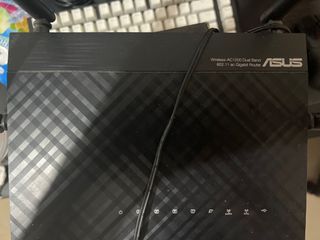 ASUS AC1200 雙頻 Gigabit 路由器64207448233345110