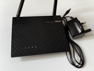 Asus Router RT-N12+B1 Router64210055969153110