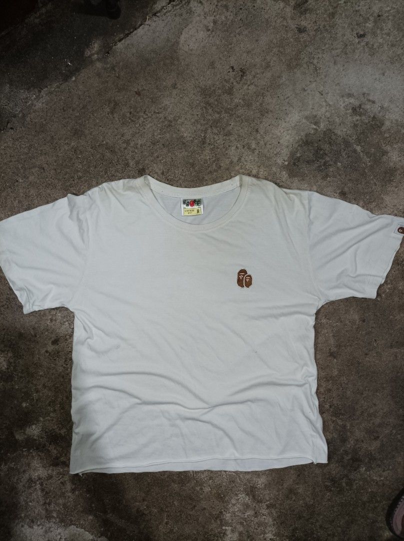 BAPE T-shirt - Medium (Category: Tshirts & Polo Shirts ) located in Digos. Submitted by lester21. (Listing ID 1399057300, Image 2). Description: - White BAPE T-shirt - Size: M - Small logo on chest and sleeve - Crew neck - Material: Cotton.