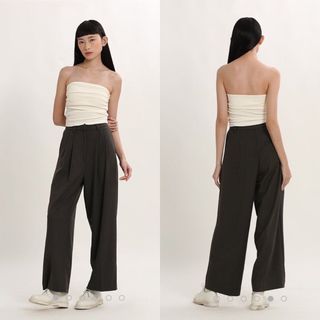 (Category: ) located in . Submitted by kissmywardrobe (Listing ID 1399204401, Image 1). Description: .