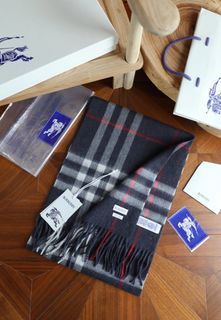 Burberry 博柏利印花花紋羊絨絨線圍巾女款海軍藍64218457909505110