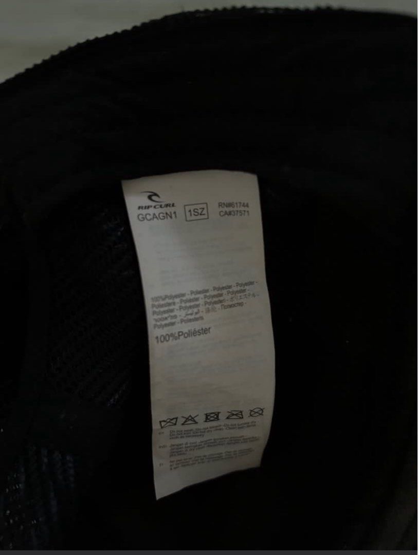 Cap (Category: Cap & Hats) located in Johor Bahru. Submitted by sunflower_prelovednewitems (Listing ID 1399109059, Image 3). Description: .