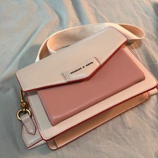 Charles & Keith 撞色斜挎包64211993608449110