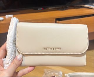 100new! Charles & Keith 米白色 單肩包 長錢包 key chain card holder64211993637507110