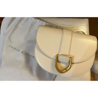 Charles & Keith S size 馬鞍包64214533191043110