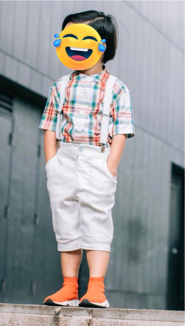 Christmas Outfit Shorts Set (Category: Babies & Kids Fashion) located in Pasay City. Submitted by littlewave17 (Listing ID 1399158008, Image 1). Description: - Size 3 ( can fit to 3y to 5y (petite) - Plaid button-down shirt with suspenders - White shorts - Perfect for special occasions or everyday wear.