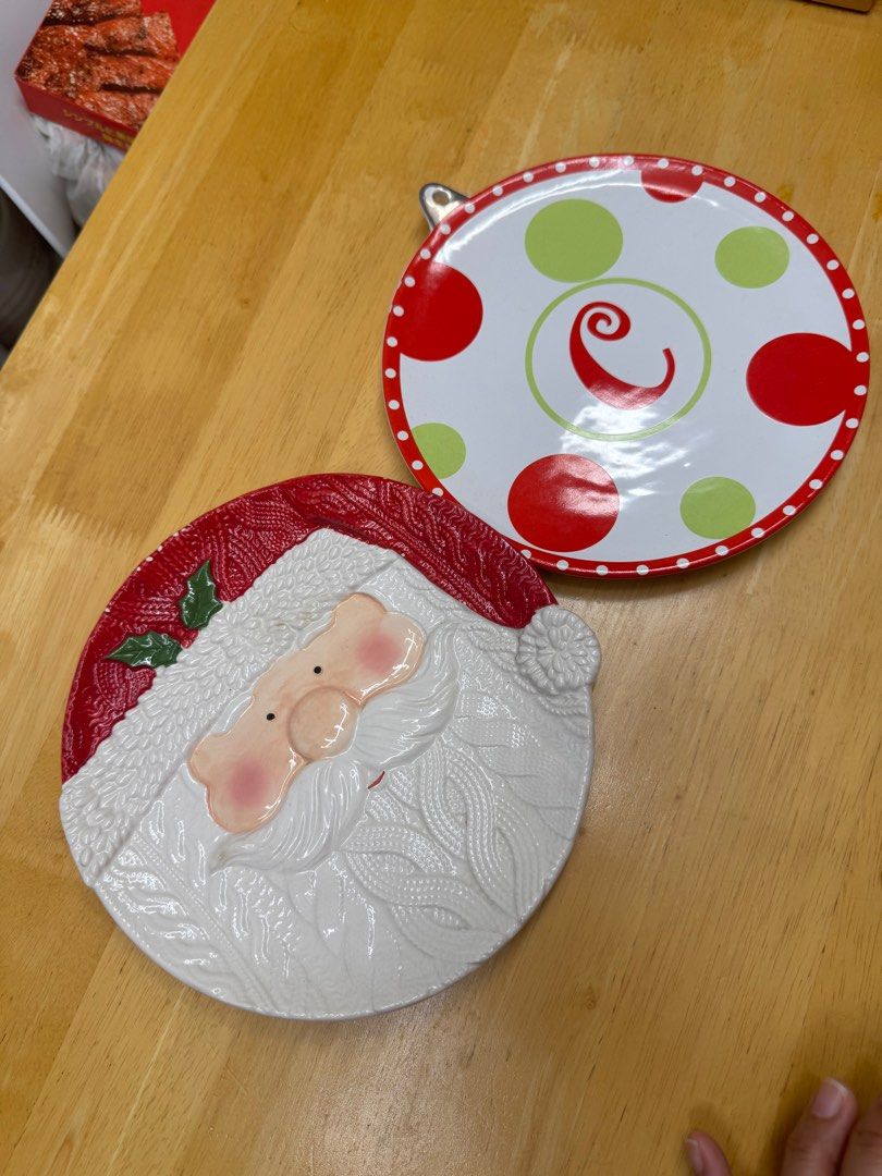 Christmas plates (Category: Dinnerware & Cutlery) located in Manila. Submitted by camshomecollections888 (Listing ID 1399056292, Image 1). Description: Price for both 8 inches plate Santa plate has natural crazing and some paint chip .