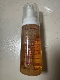 【🧡免費禮物】Clarins Gentle Renewing Cleansing Mousse 植萃煥膚潔面慕斯(任何肌膚適用) 50ml (✅專門店售價$310/150ml) 😍凡購買任何👩🏻lala_bonbon_gifts產品滿$50之自選免費禮物之一64215243355523110