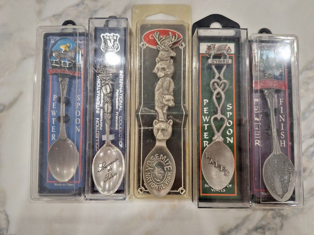 Collectible Souvenir Spoons (Category: Vintage Collectibles) located in Batangas. Submitted by tins_closet88 (Listing ID 1262147456, Image 3). Description: brand new collected from different countries.