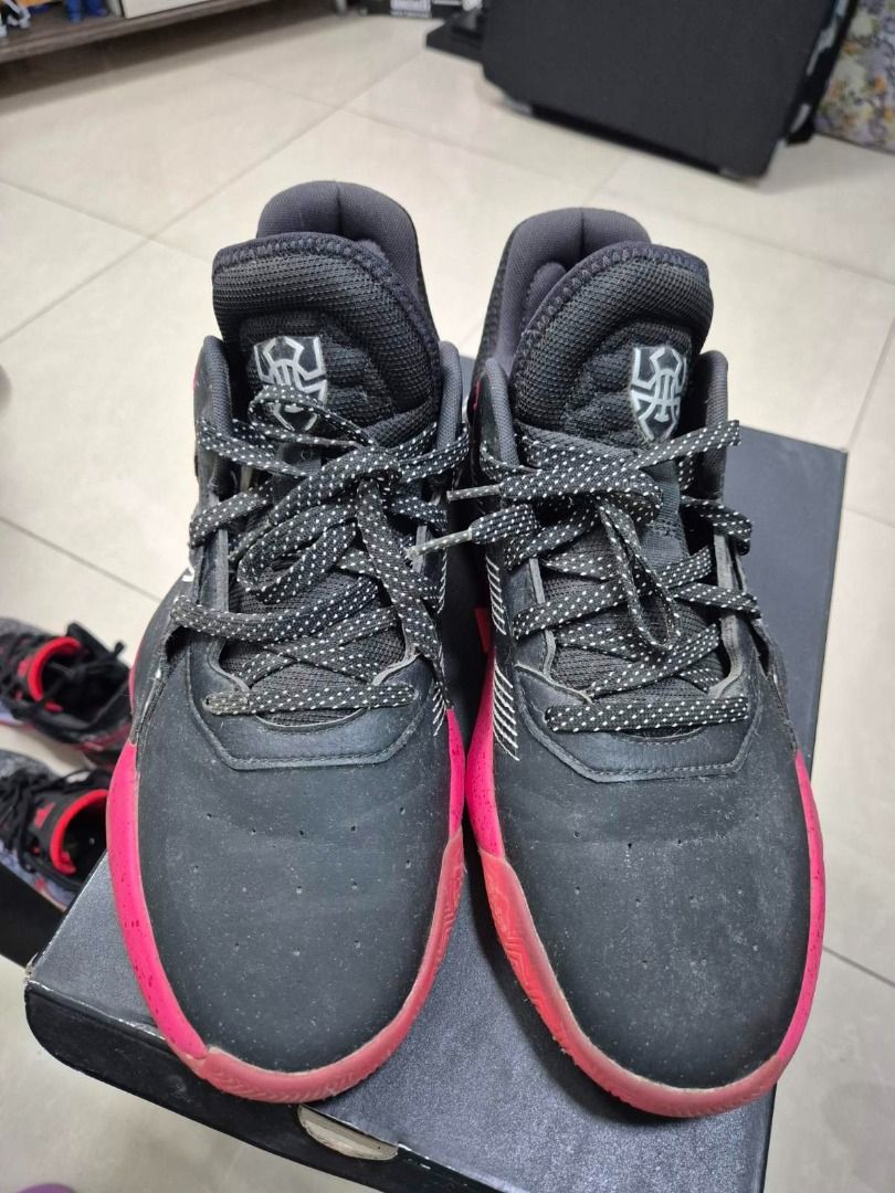 Don Issue 1 Venom sz 10.5 US (Category: Sneakers) located in Muntinlupa City. Submitted by nostalgiakid (Listing ID 1399234974, Image 3). Description: Size 10.5 US Don Issue 1 Venom sz 10.5 USused 1x like new no box, no insoles *give a price and let's make a deal shipping shouldered by buyer lalamove or grab payment via gcash loc: muntinlupa meetups in festival mall or alabang town center.