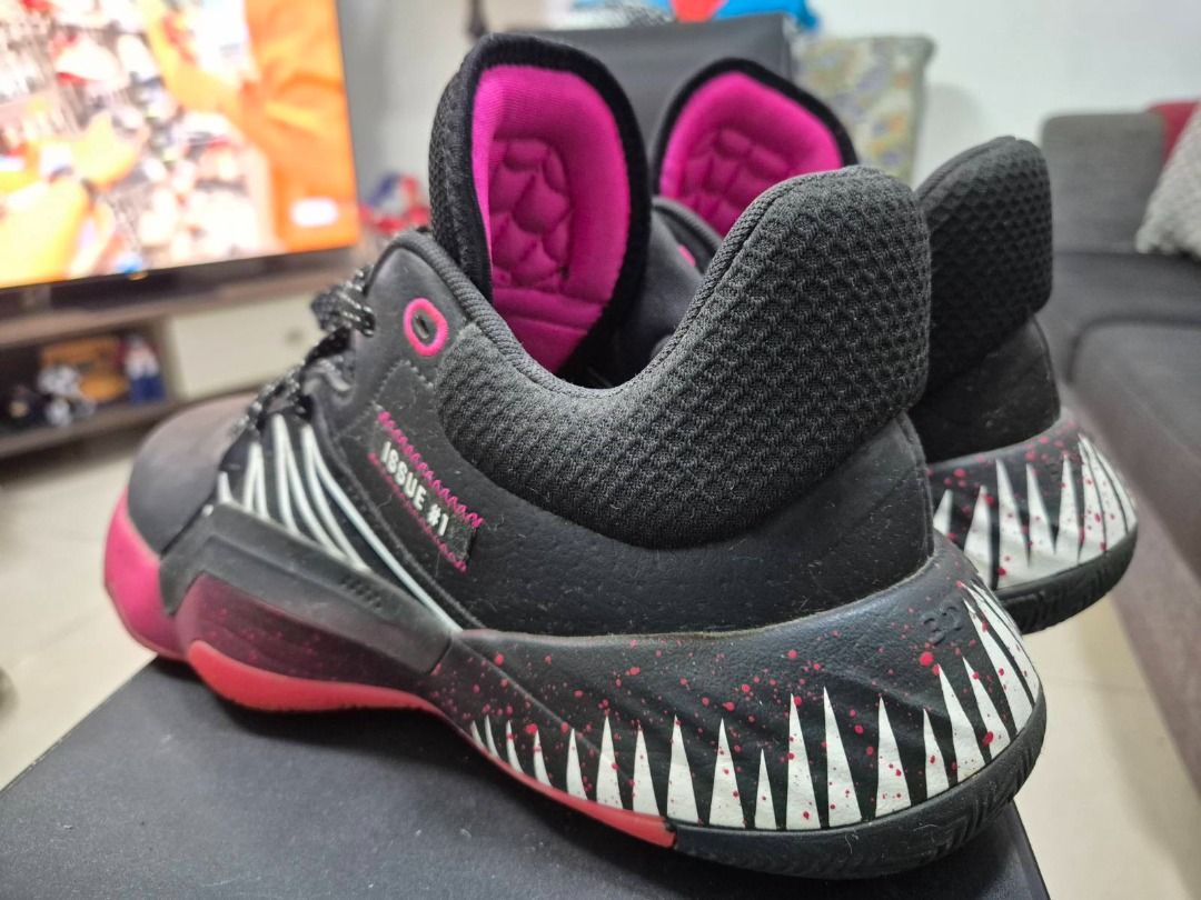Don Issue 1 Venom sz 10.5 US (Category: Sneakers) located in Muntinlupa City. Submitted by nostalgiakid (Listing ID 1399234974, Image 2). Description: Size 10.5 US Don Issue 1 Venom sz 10.5 USused 1x like new no box, no insoles *give a price and let's make a deal shipping shouldered by buyer lalamove or grab payment via gcash loc: muntinlupa meetups in festival mall or alabang town center.