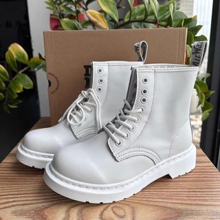 🌟Official Website Authorized Merchant🌟Dr. Martens 1460 Martin Boots Momo Smooth Couple All-White Split Leather Eight-Eyelet Round-Toe Motorcycle Boots Size: 35-4664207449460097110