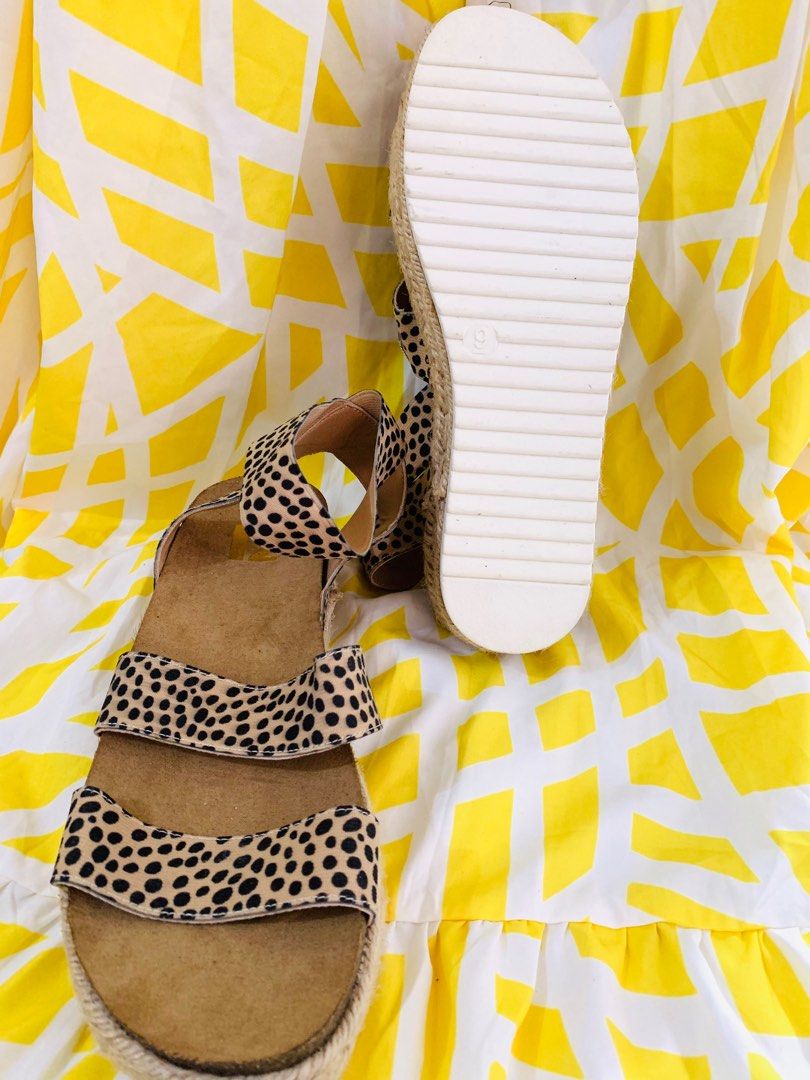 Espadrille Sandals with Leopard Print (Category: Flats & Sandals) located in Sarrat. Submitted by alohas_wagwagan (Listing ID 1399194461, Image 2). Description: - Stylish leopard print espadrille sandals - Comfortable platform sole with woven texture - Secure fit with multiple straps and ankle support - Size 9.