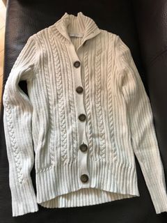 Giordano 針織外套 S 碼64211993614850110