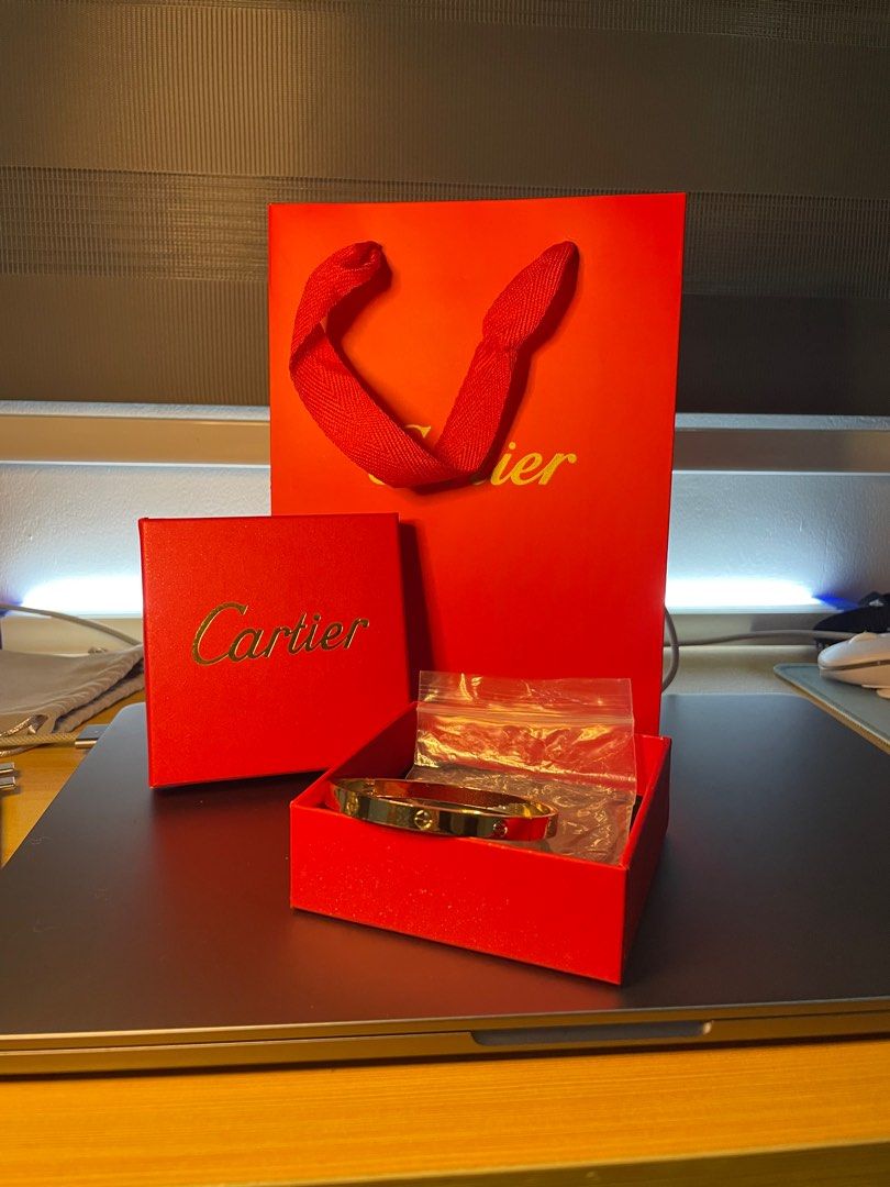 Gold Bracelet (Category: Bracelets) located in Taguig. Submitted by zone26ph (Listing ID 1399059509, Image 3). Description: Brand New - box, paper bag, and bracelet - Slightly negotiable.