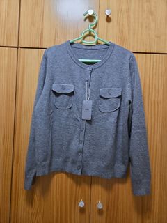 灰色帶口袋開襟衫64214532840579110