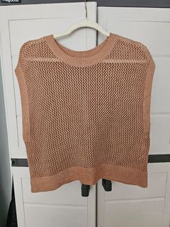 (Category: ) located in . Submitted by wardrobeez (Listing ID 1399057122, Image 1). Description: .