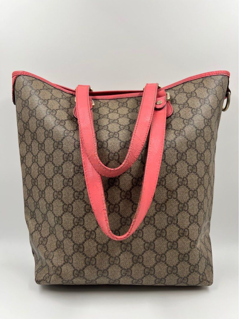 ▪️Gucci pink tote (Category: Luxury Bags & Wallets) located in Makati City. Submitted by aveltot_rig (Listing ID 1399222291, Image 3). Description: Item: Gucci tote bag rare Condition: Well Used *Needs bag spa* .