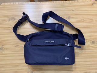 Hedgren 深藍色斜孭袋64208958182529110
