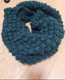 H&M 綠色針織圍巾64211994460675110