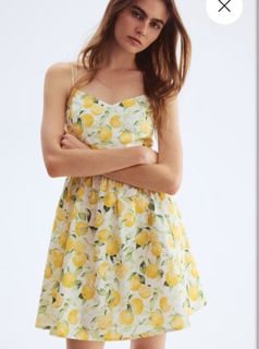 H&M 檸檬印花吊帶裙 S碼64214074038401110