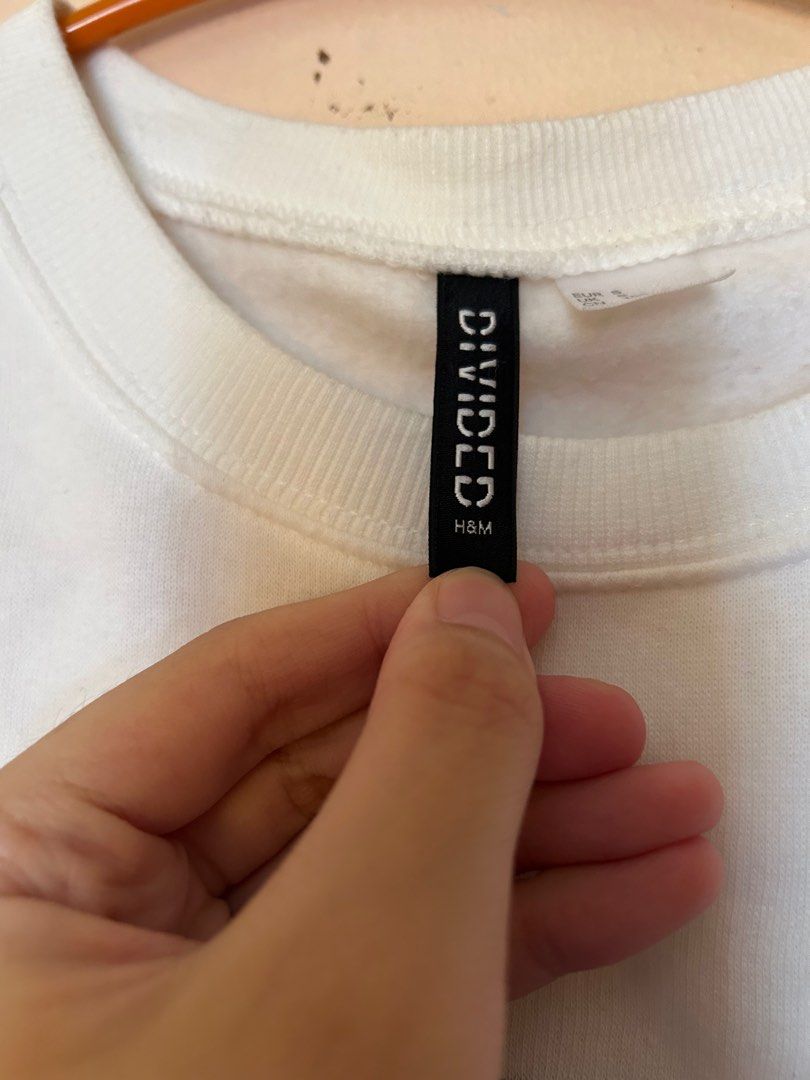 H&M Divided NASA Sweatshirt - Size S (Category: Coats, Jackets and Outerwear) located in Manila. Submitted by friaaime22 (Listing ID 1399191698, Image 2). Description: FOR ONLY 500 (NEGOTIABLE) RFS: DECLUTTERING STUFF - H&M Divided NASA sweatshirt - Size: S - Features NASA logo on front and sleeves - Crew neck - Long sleeves - Soft and comfortable material - Ideal for casual wear.